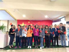  继续教育学院党委组织观看新中国70华诞献礼片《我和我的祖国》
